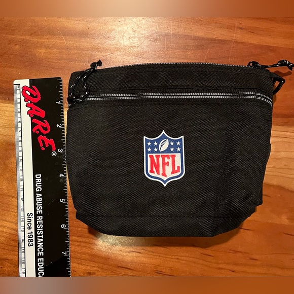 Official NFL insulated lunch sack - Picture 3 of 6